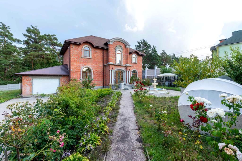 House by the address (area 250 m²) - Atlanta.ua