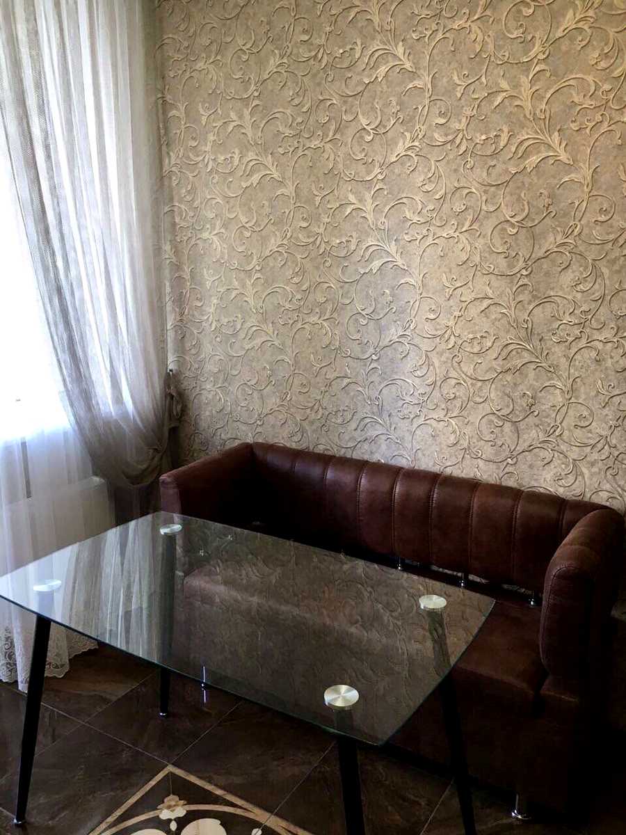 1835549902274226