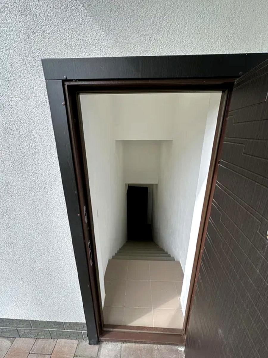 1835905688742229