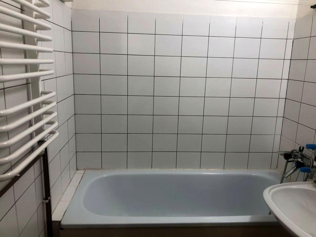 1837803759660231