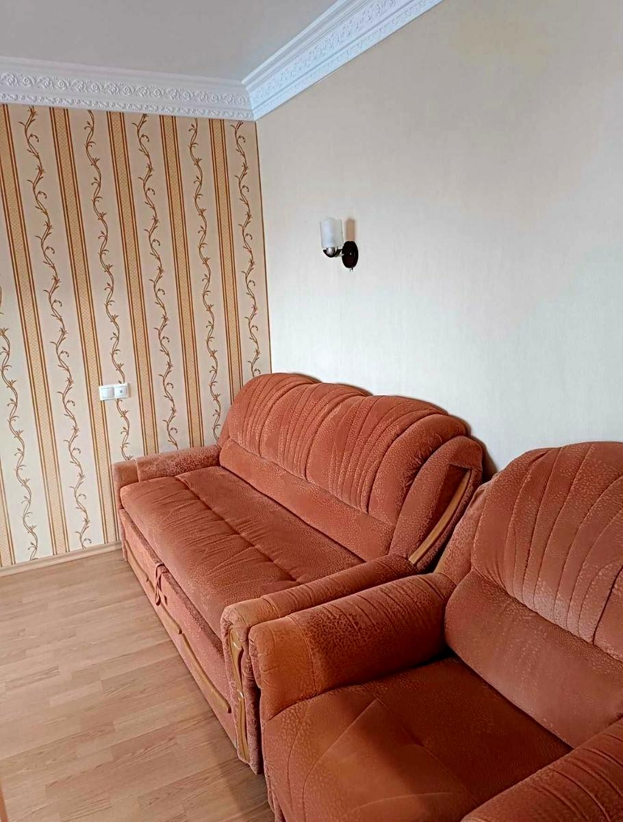 1825107248595232
