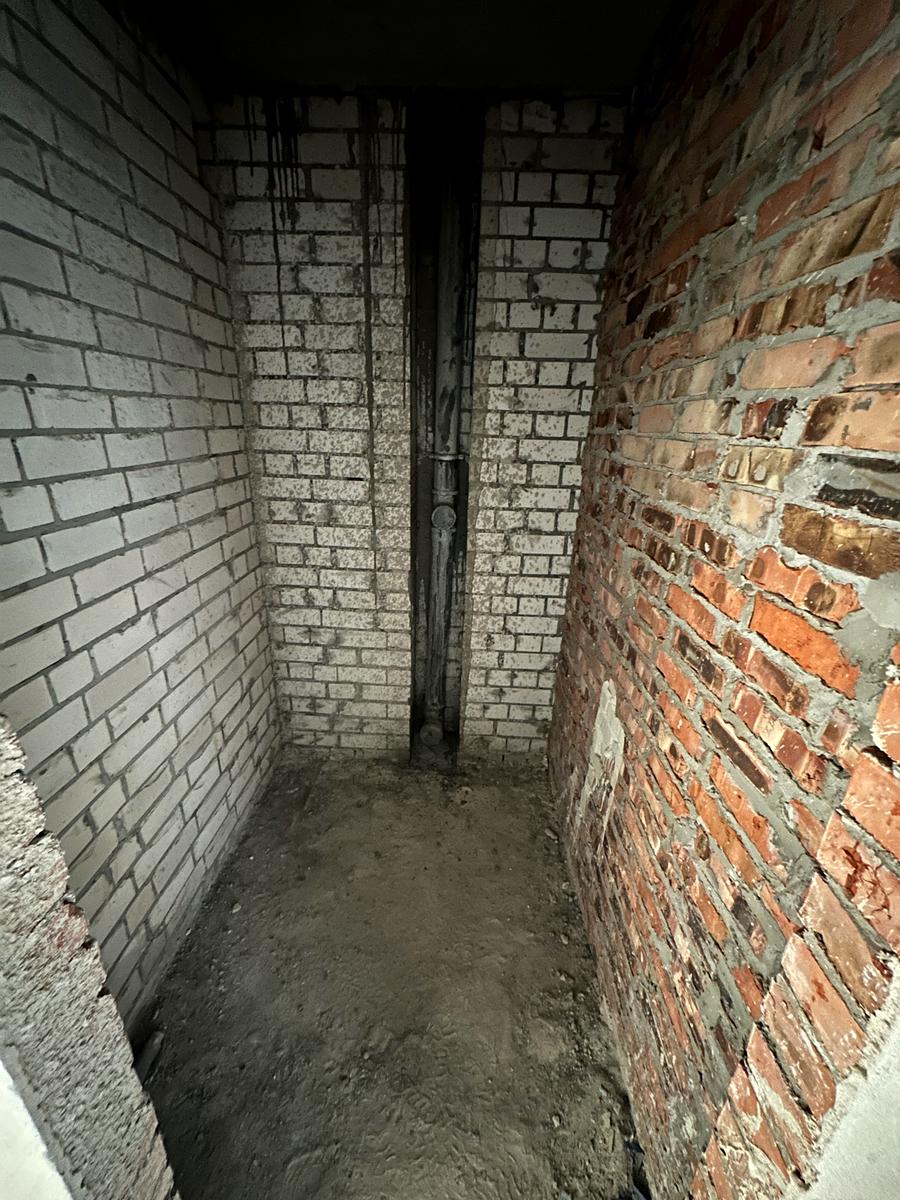 1834016574635234