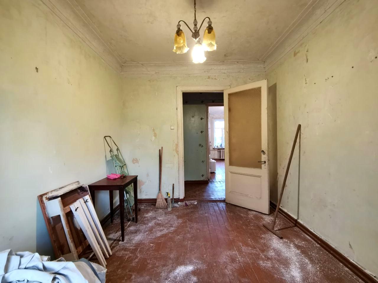 1841635184560234