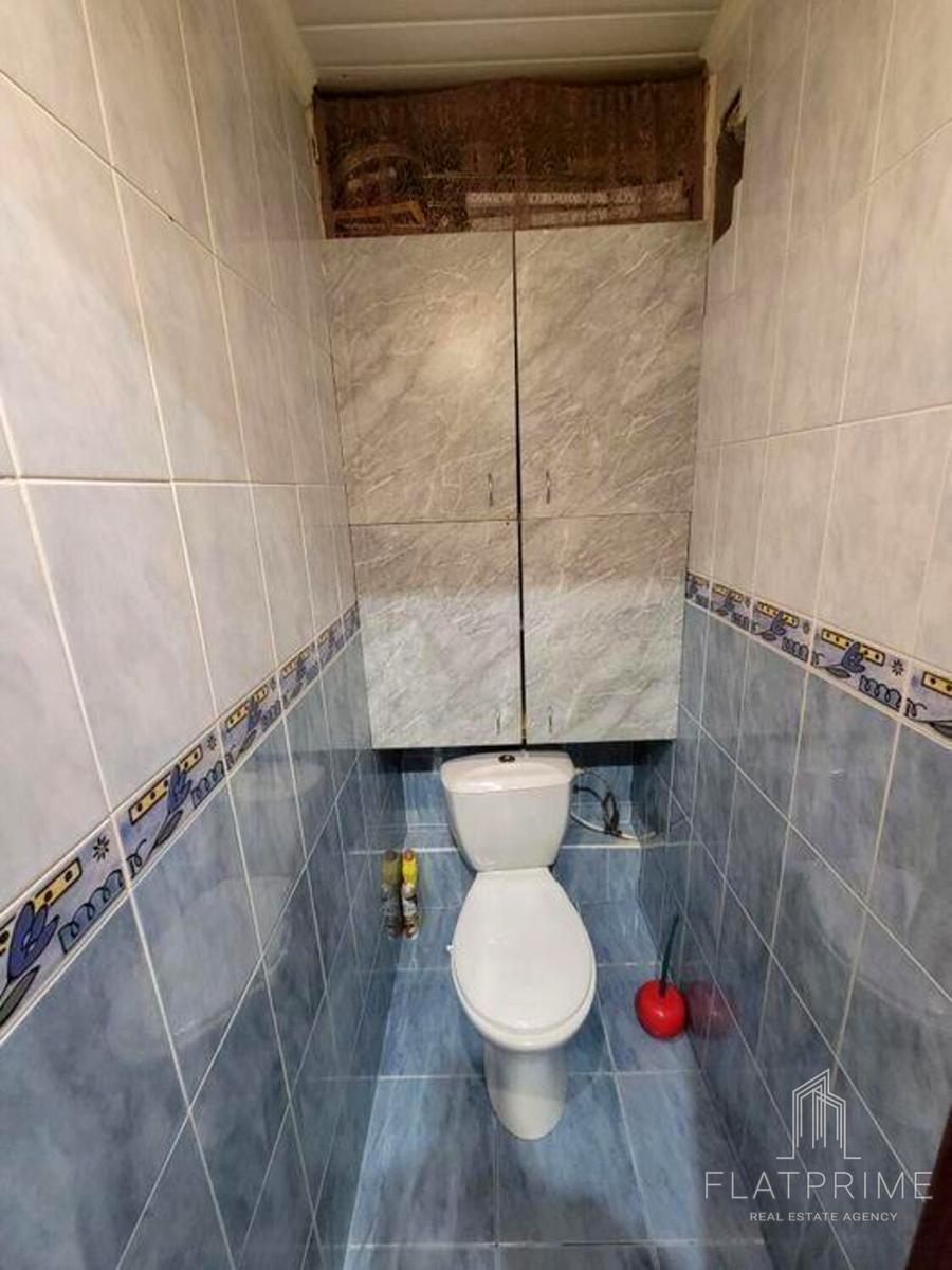 1843945296795242