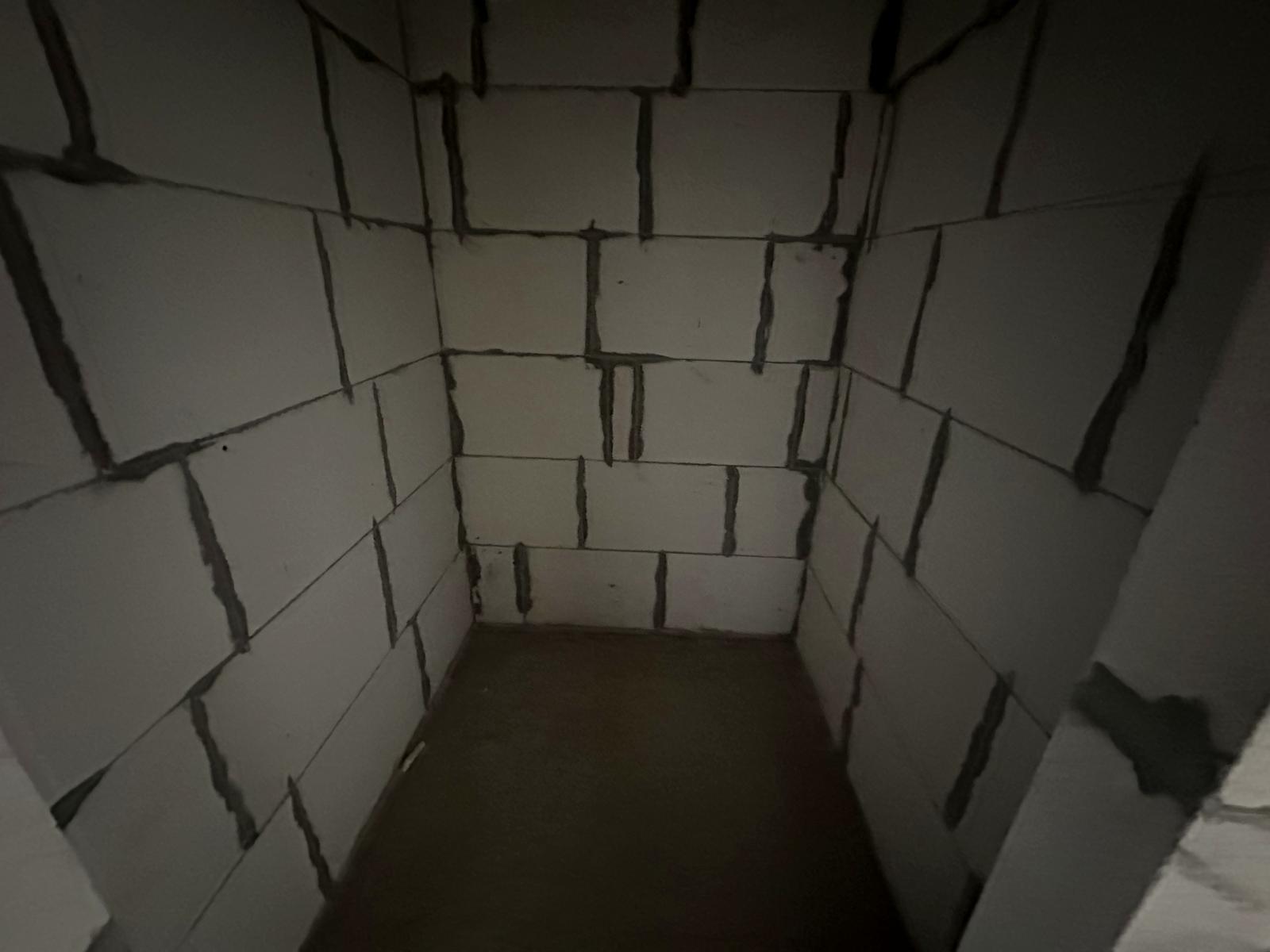 1837334371528245