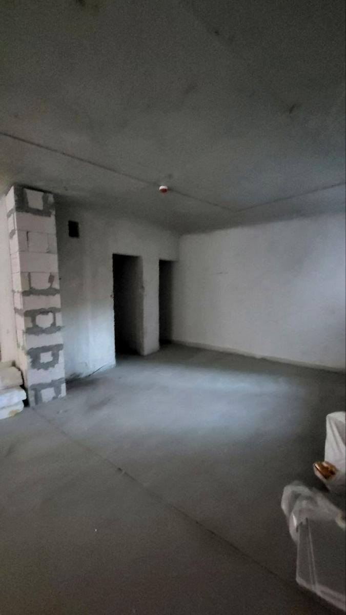 1827669982696258