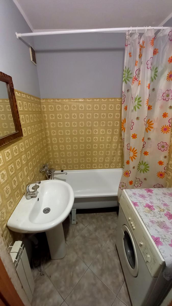 1829810945218258