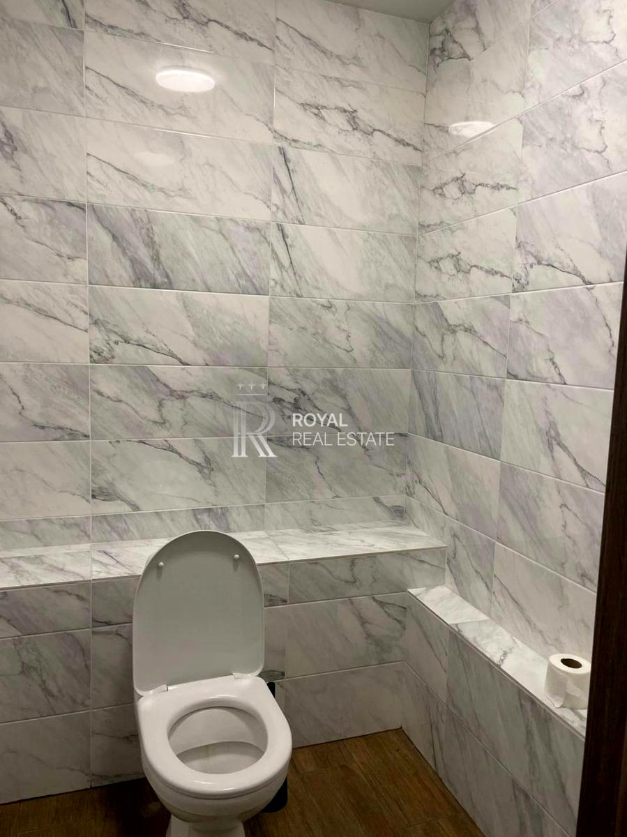 1839080246896258