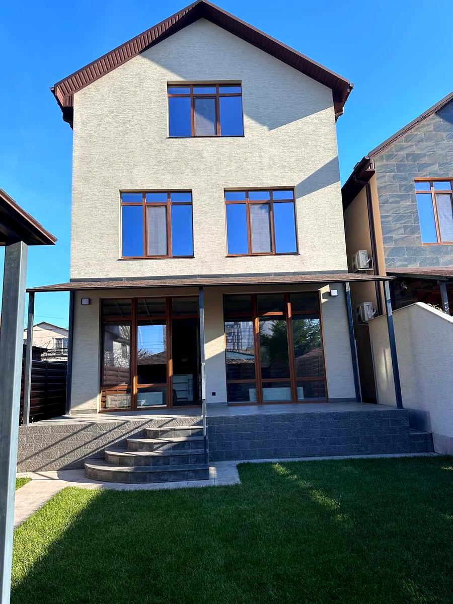 Дом по адресу ул. 13-я линия (площадь 225 м²) - Atlanta.ua - фото 2