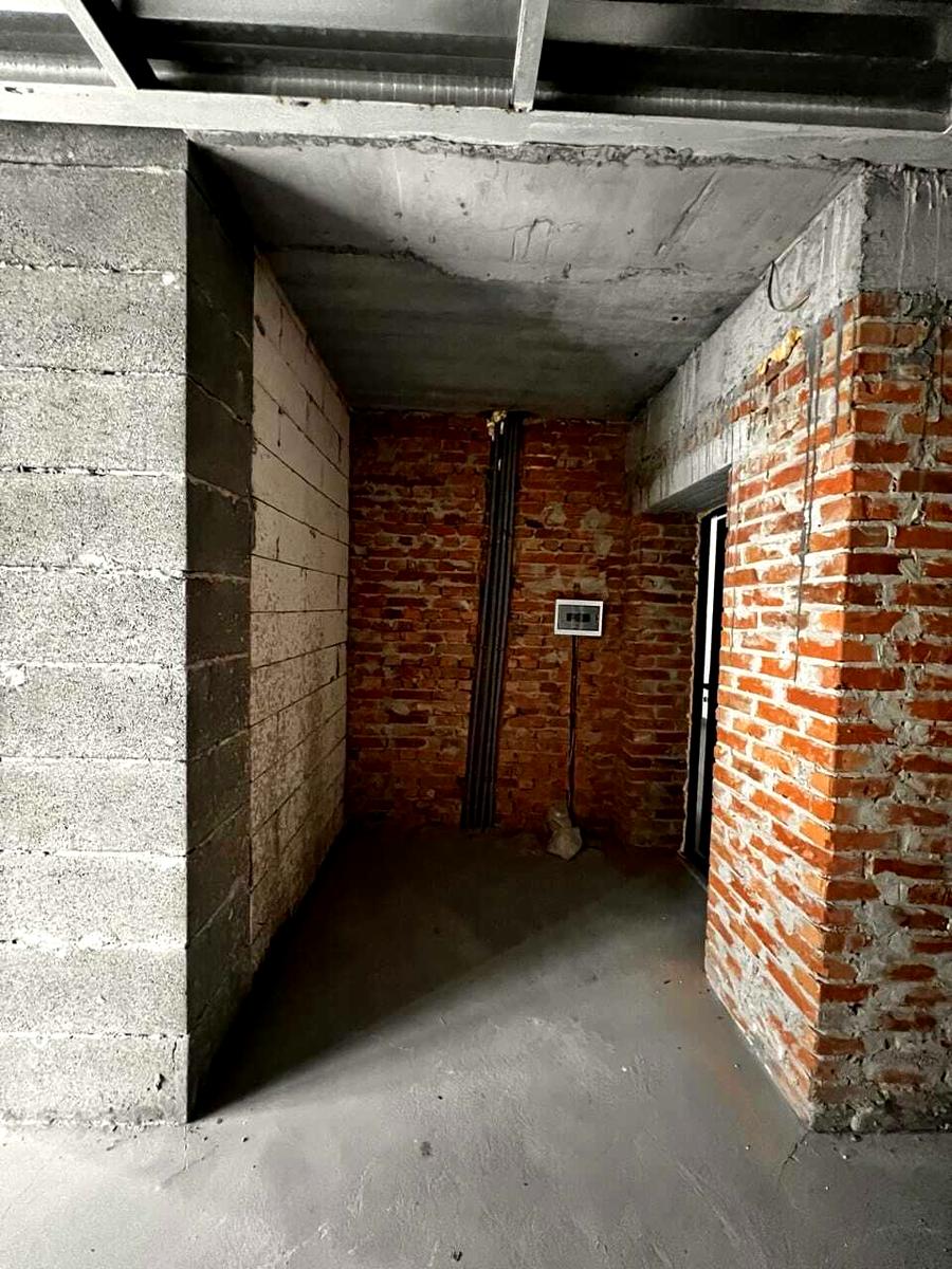 1835174157976260