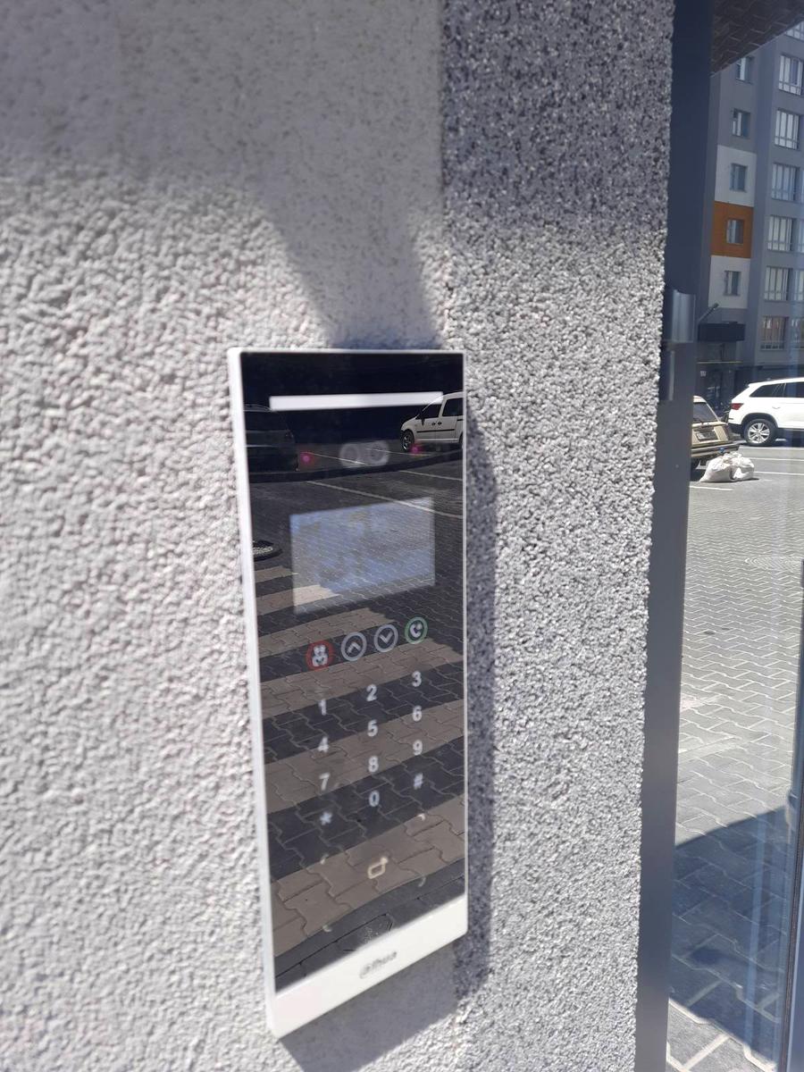 1846049110727261
