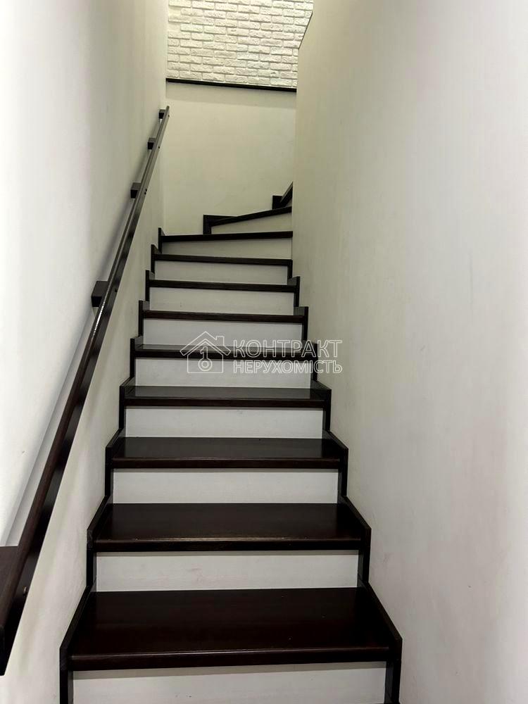 1841792613273272