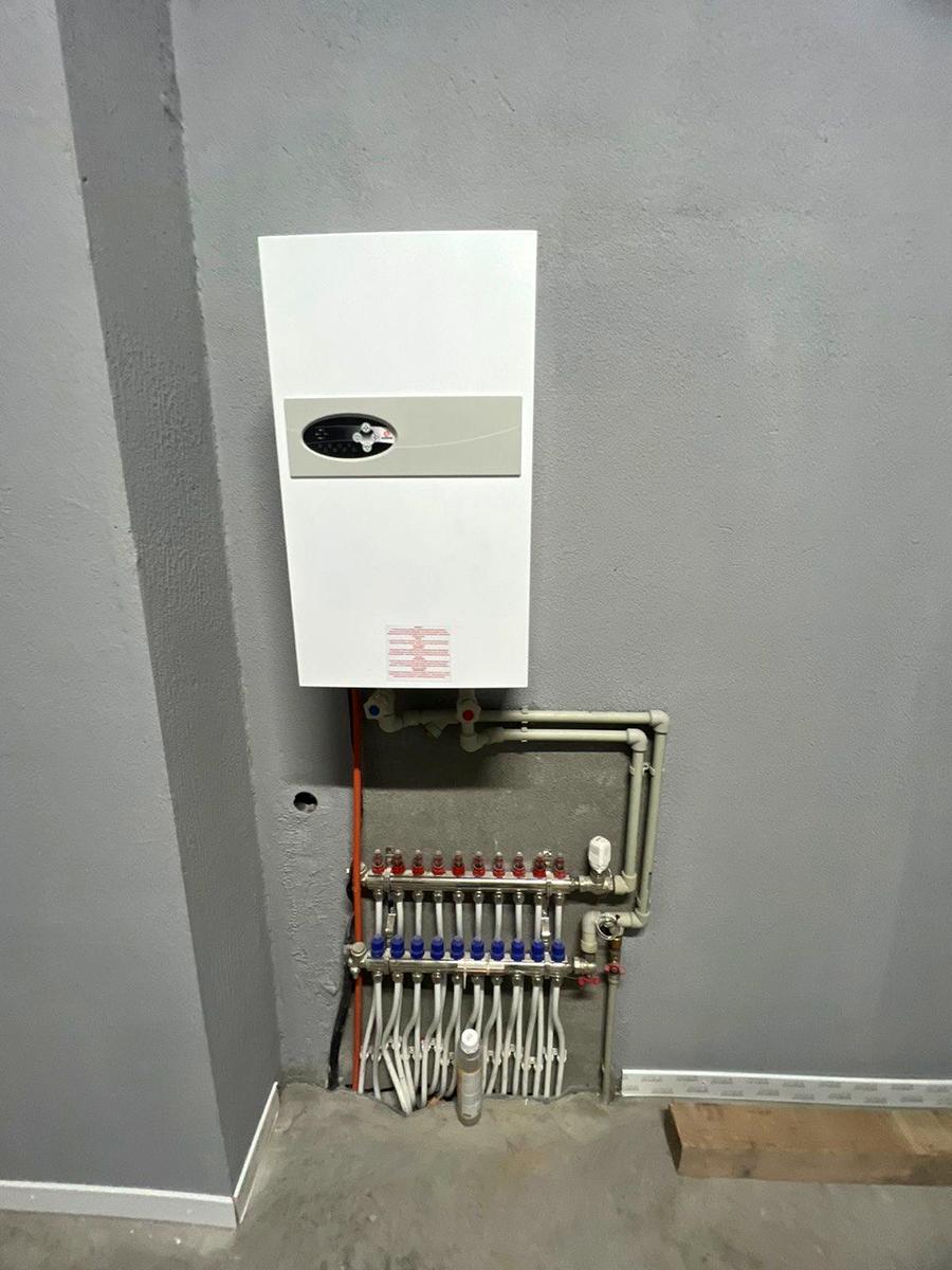1845311855164272