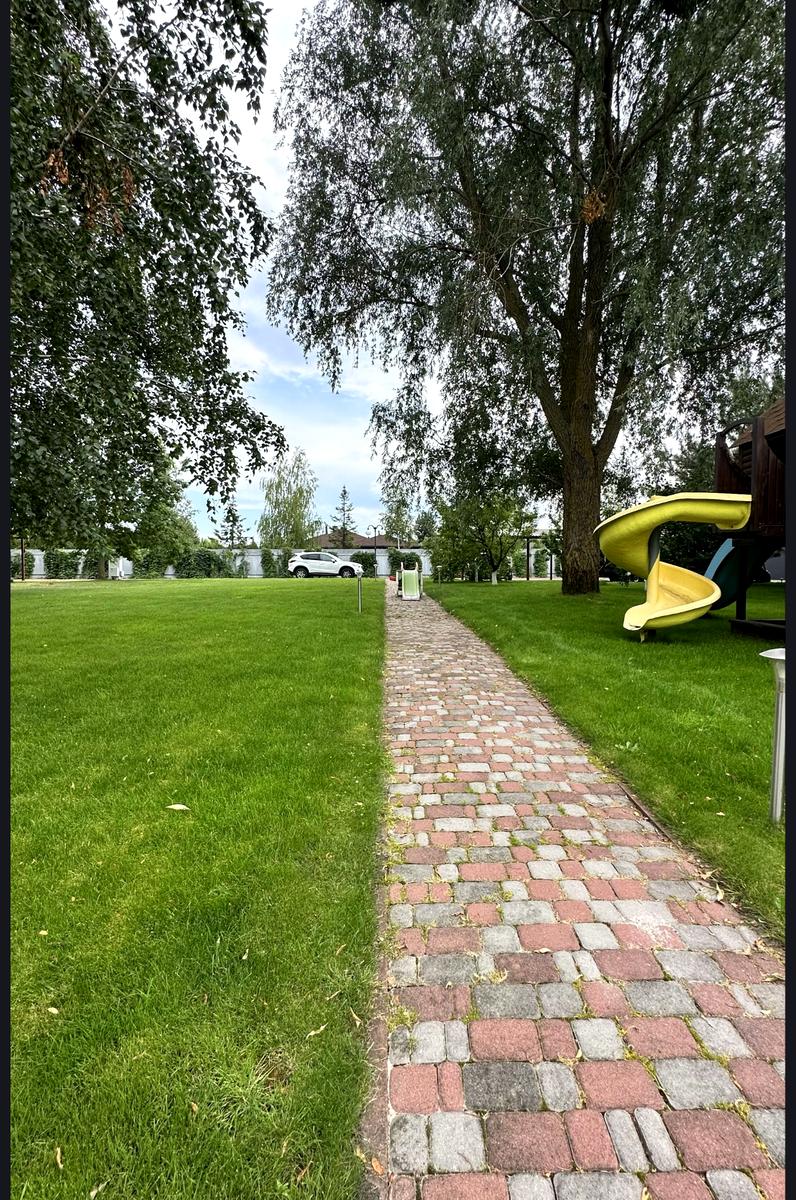 1843370063358275