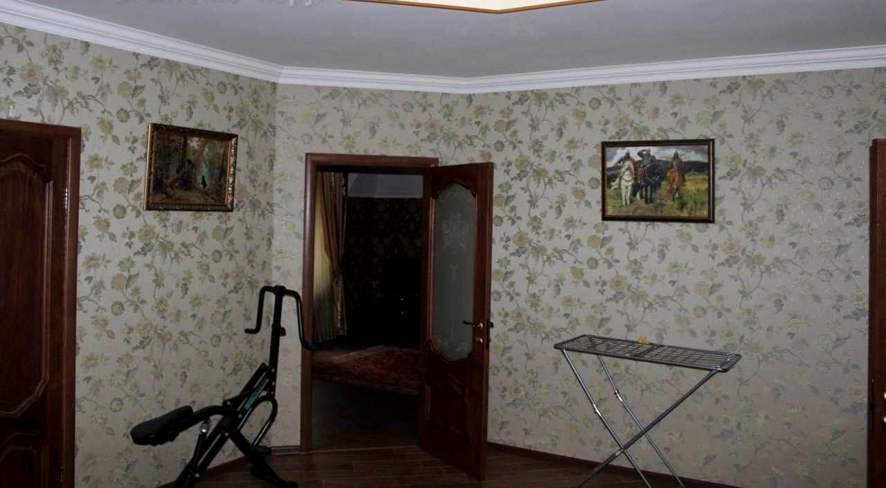 1839103999465278