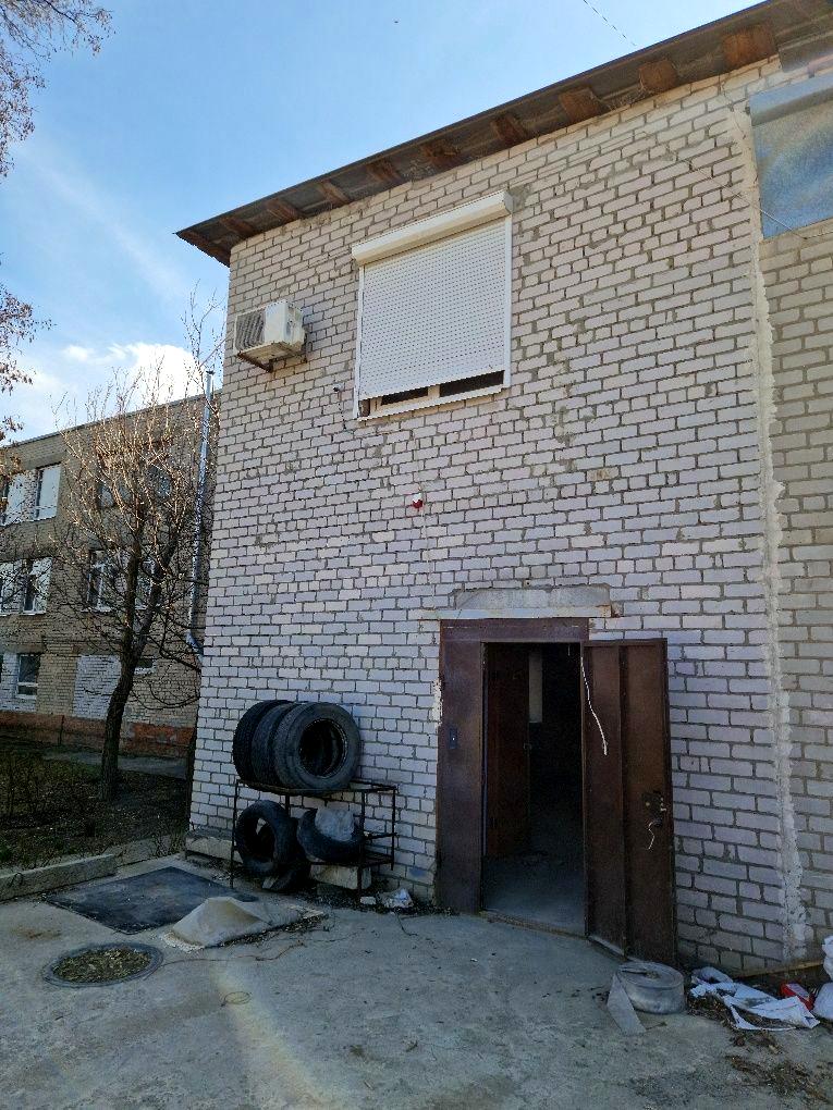 1763685967685281