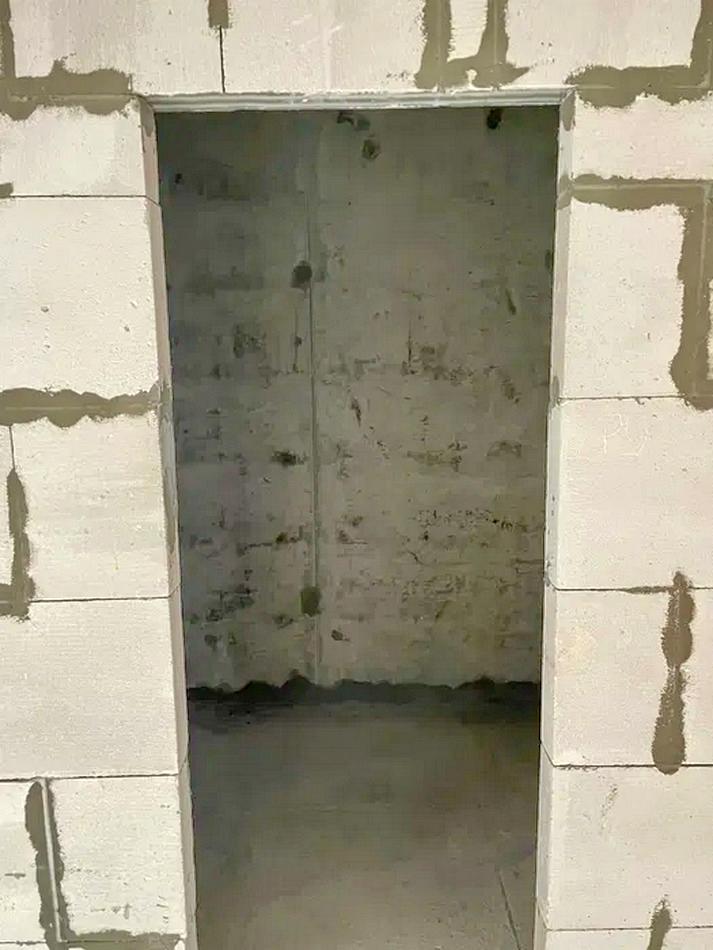1831282165707283