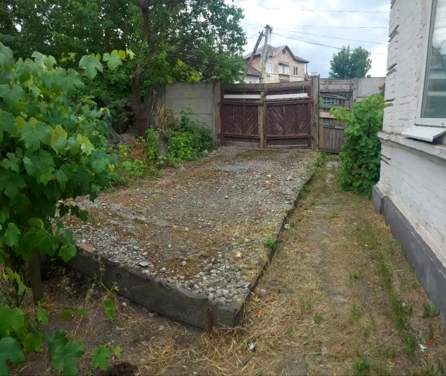 1837722356319284
