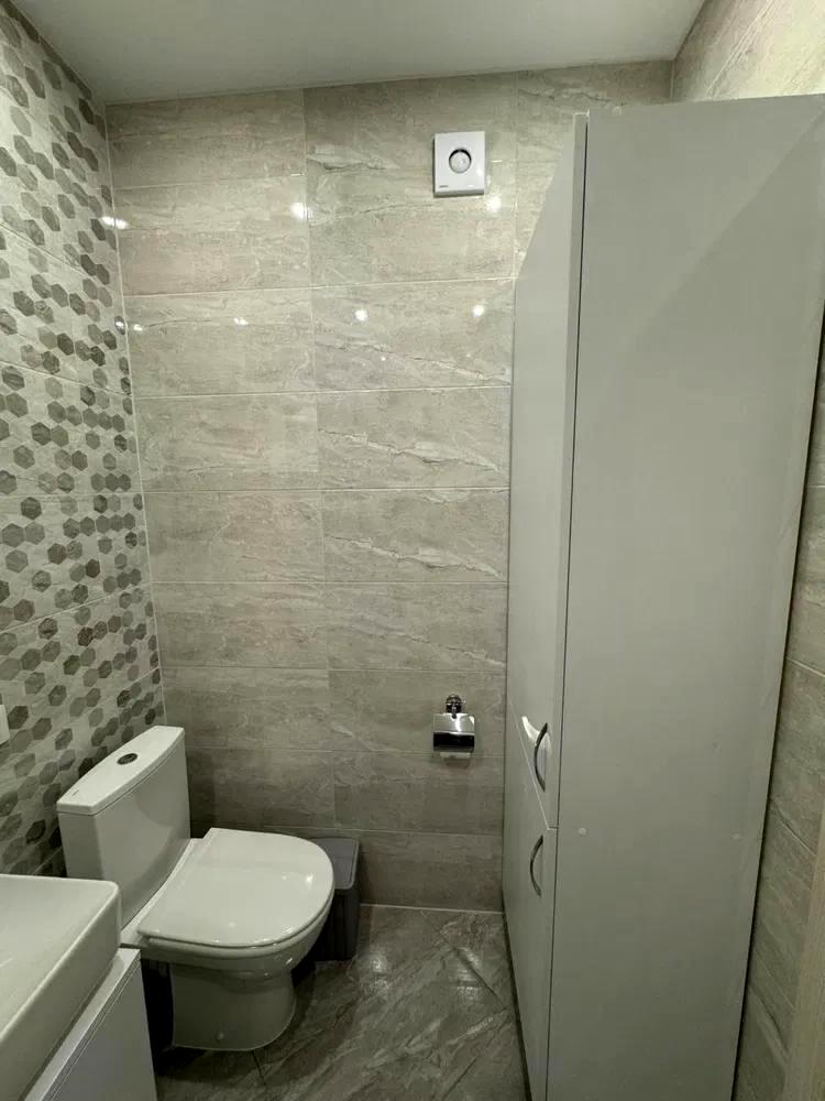 1845694842665284