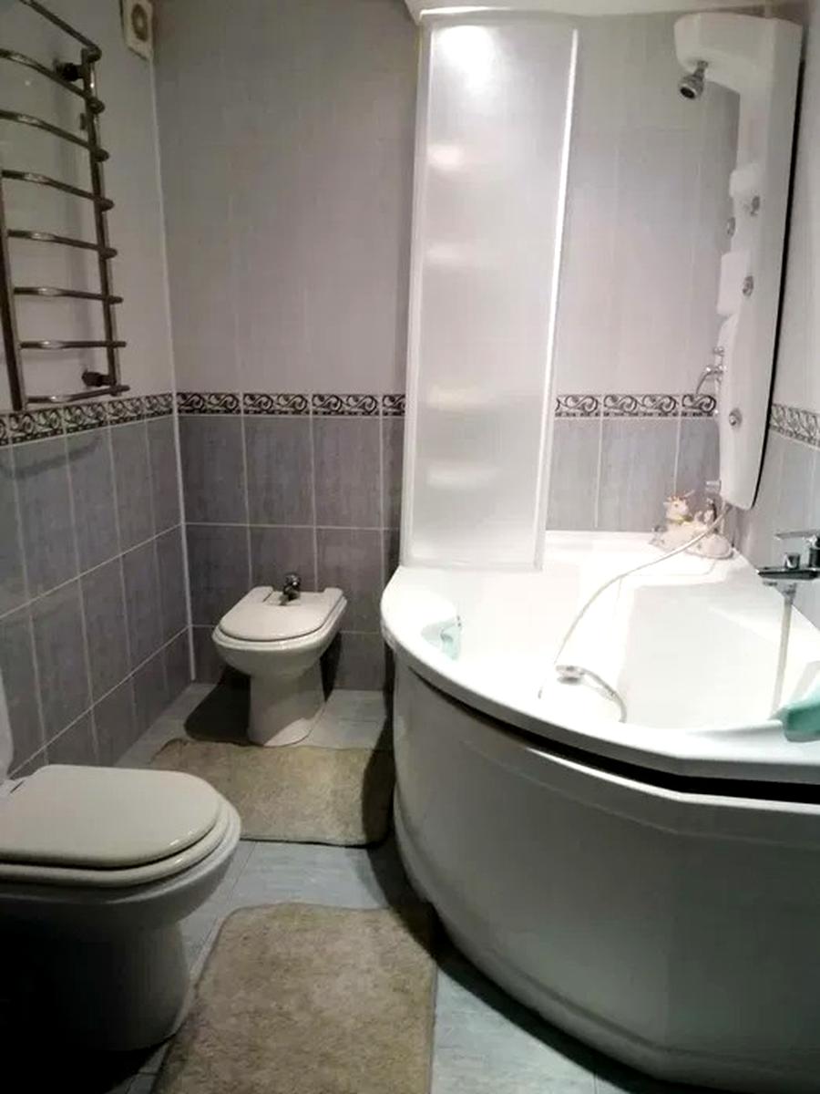 1828647937306288