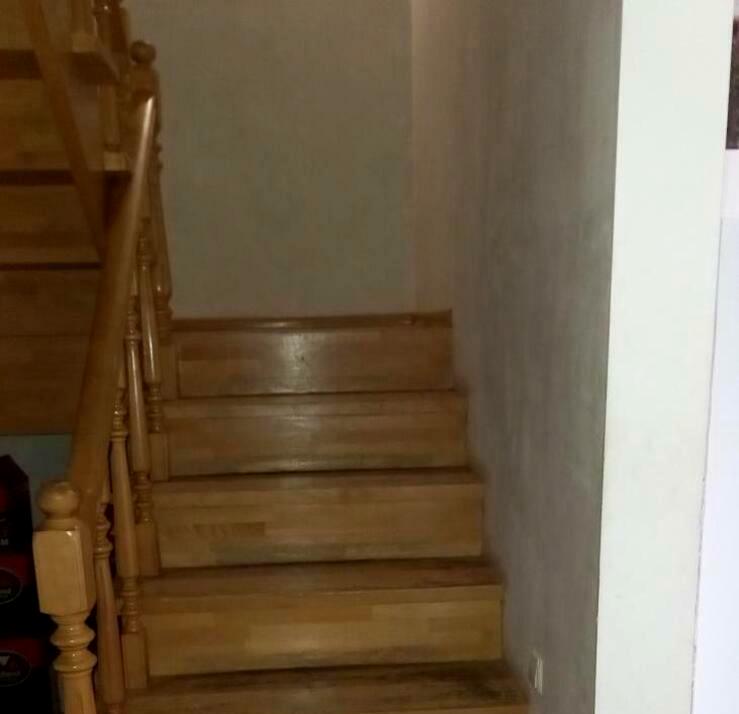 1811713918051029
