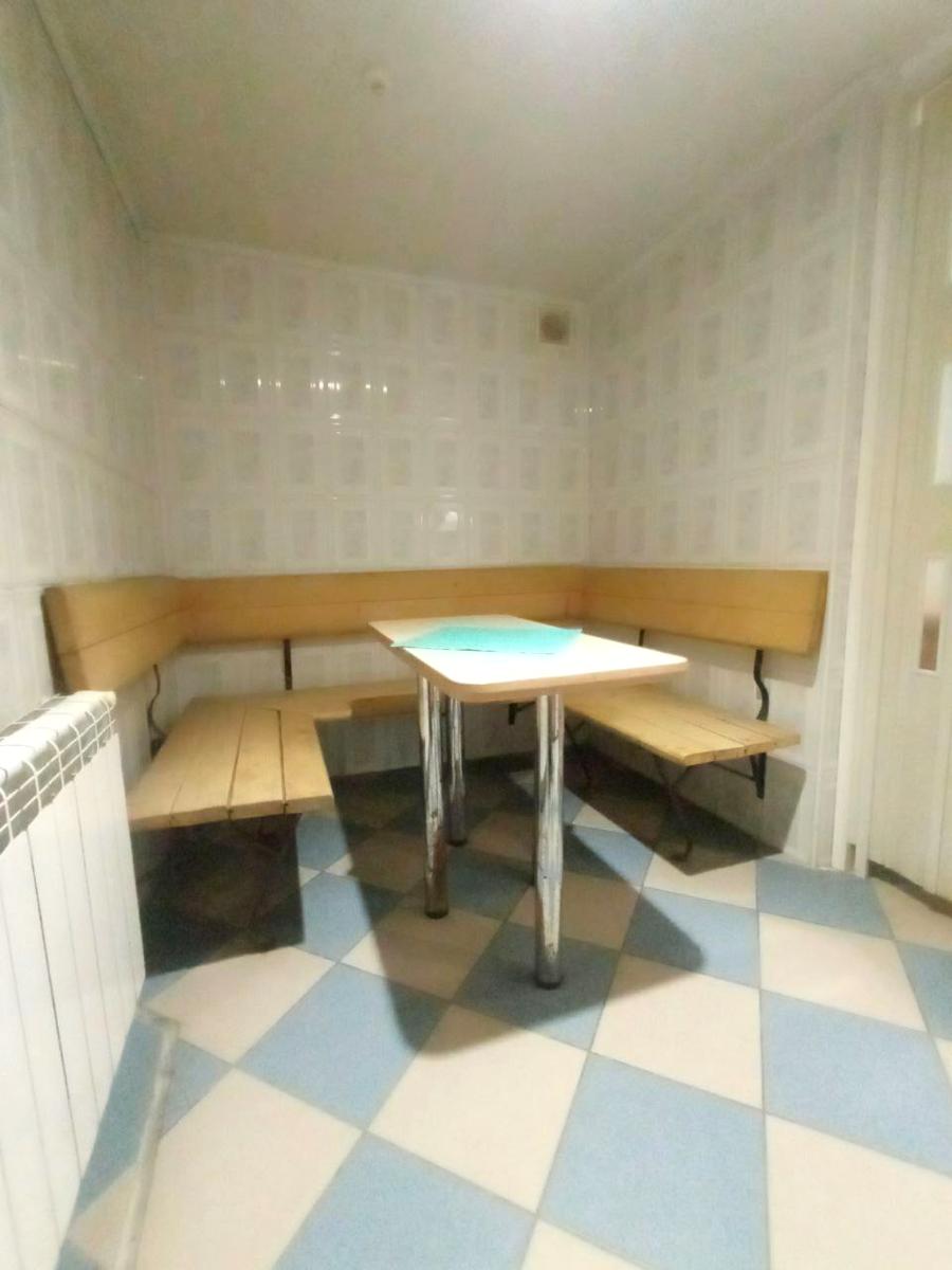 1833463367744290
