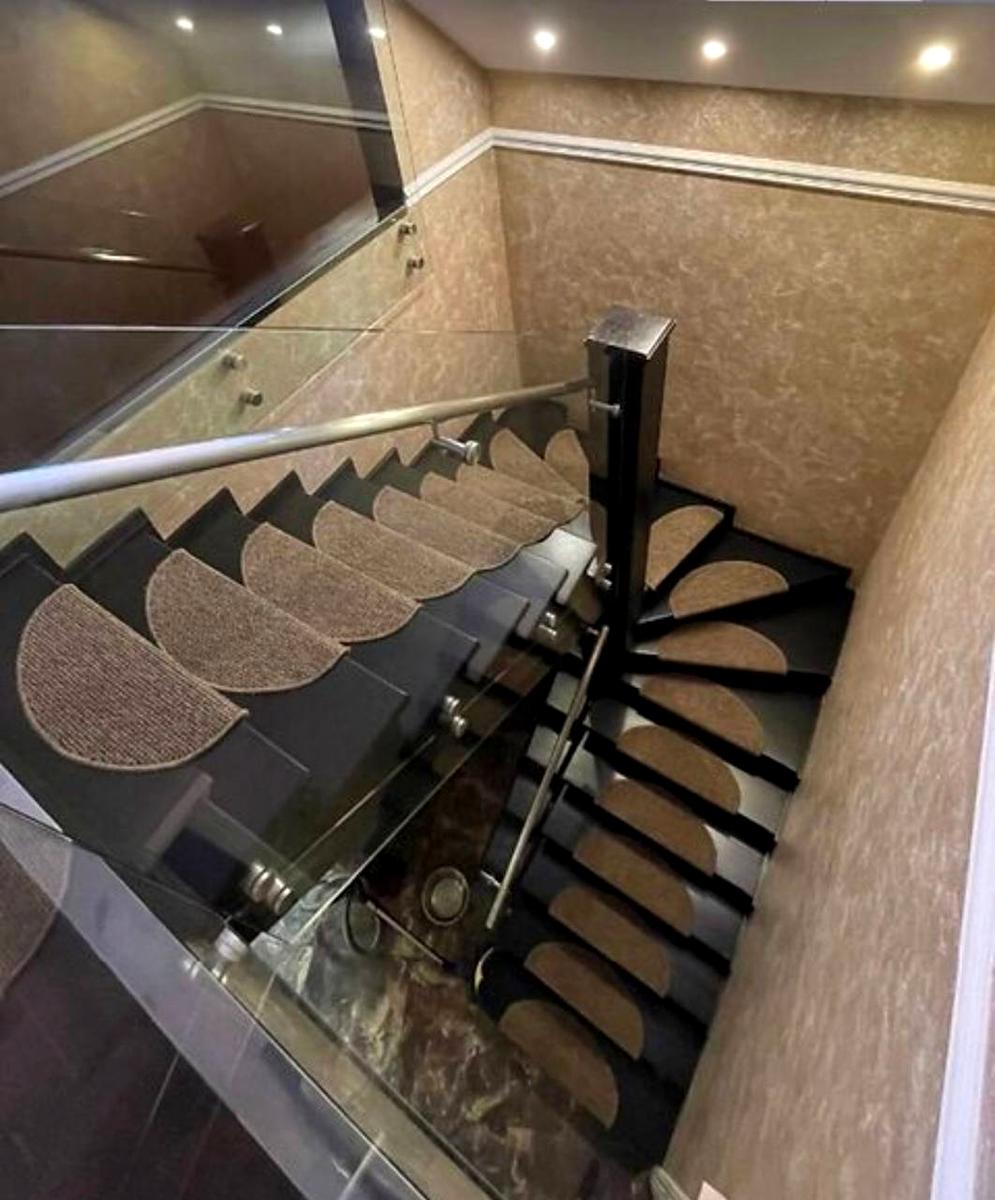 1844116771207293