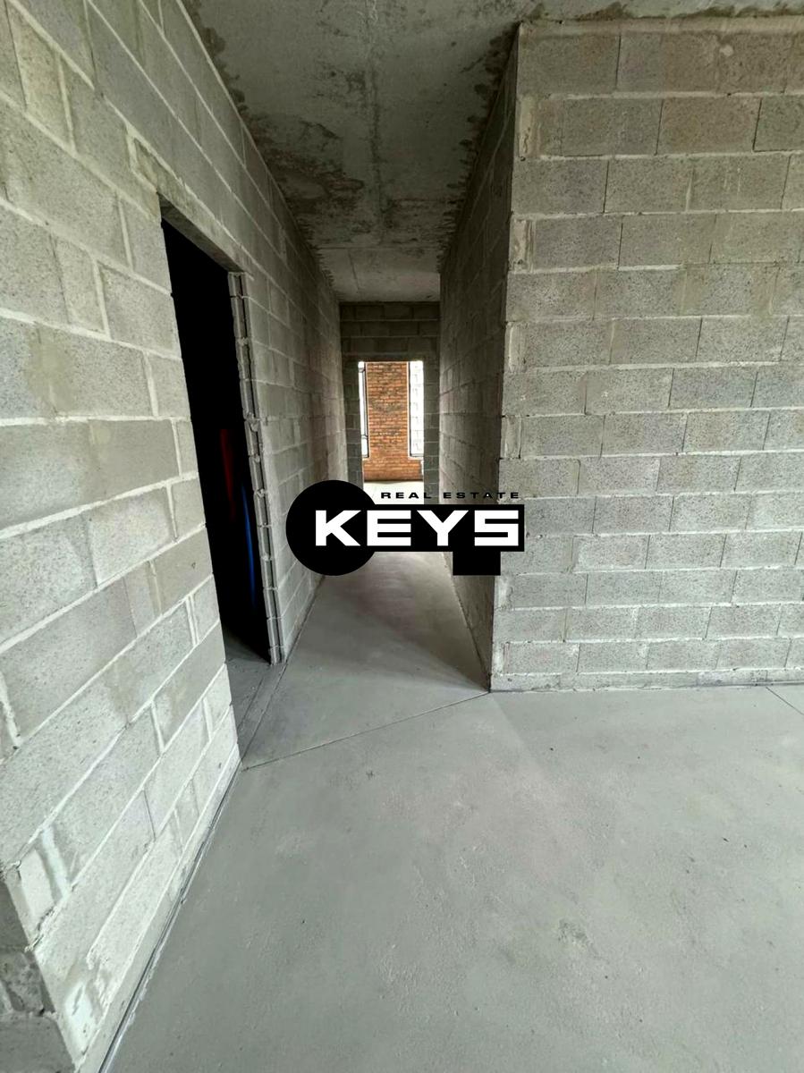 1833991512087296