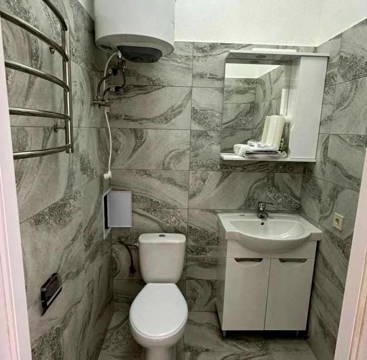 1834814871307297