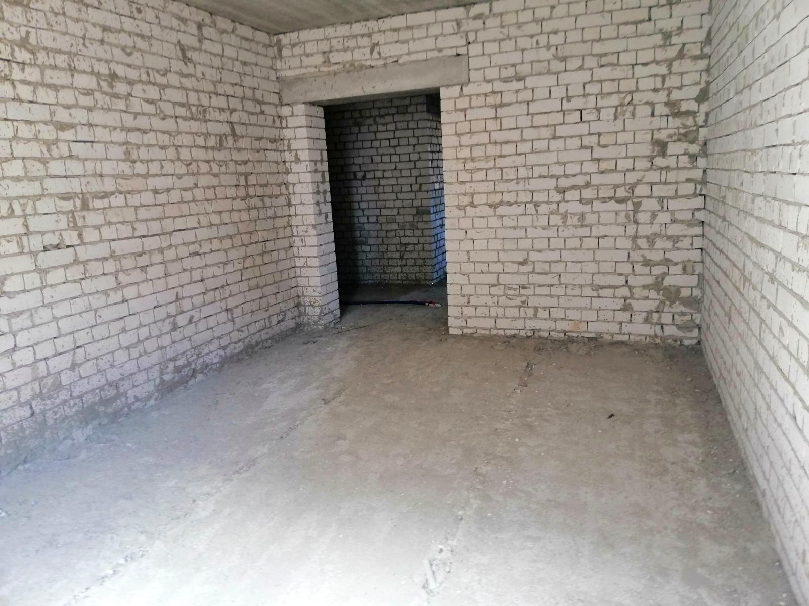 1746464613985298