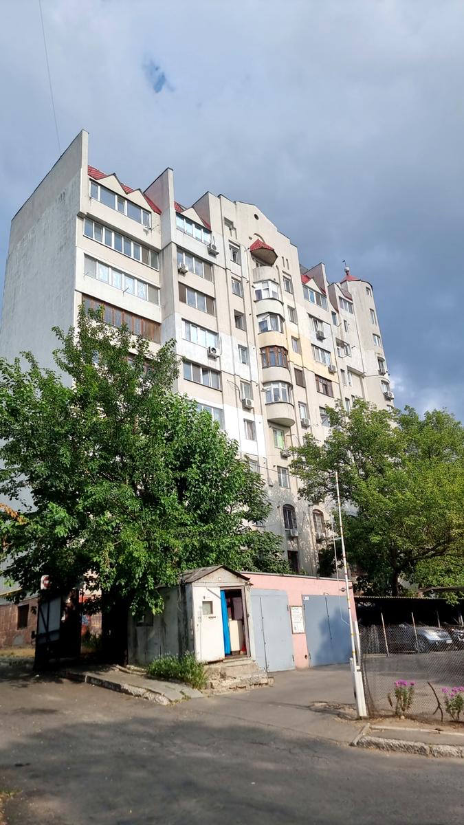 1839101644808299
