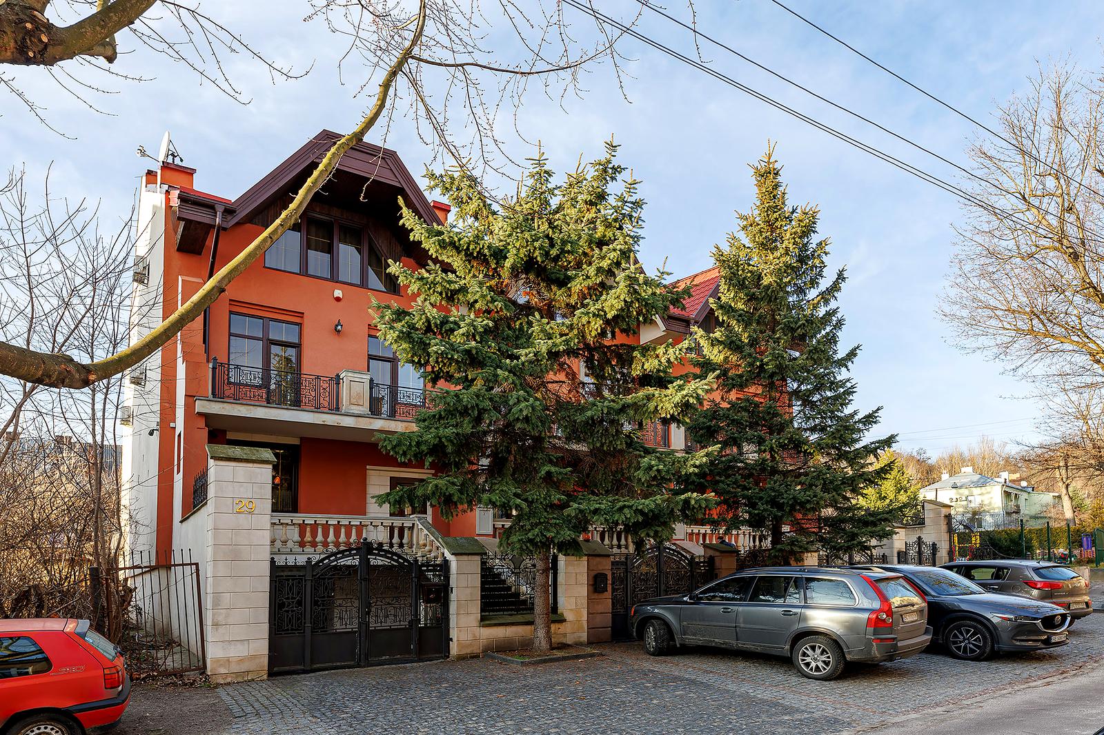 Будинок за адресою вул. Харківська (площа 300 м²) - Atlanta.ua