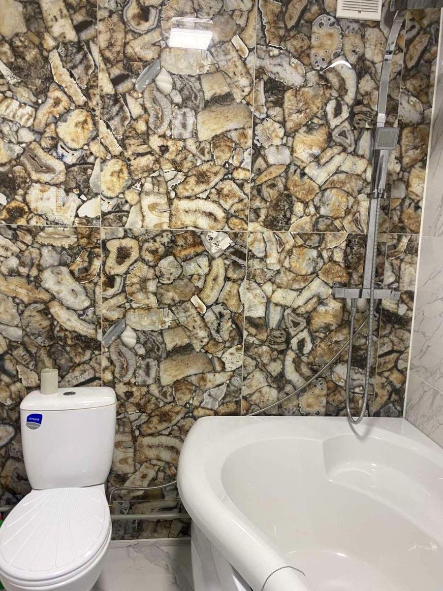 1840782388354300