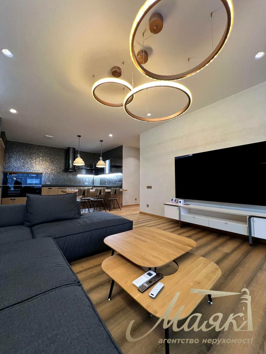 3-комнатная квартира по адресу ул. Евгения Коновальца (площадь 130 м²) - Atlanta.ua