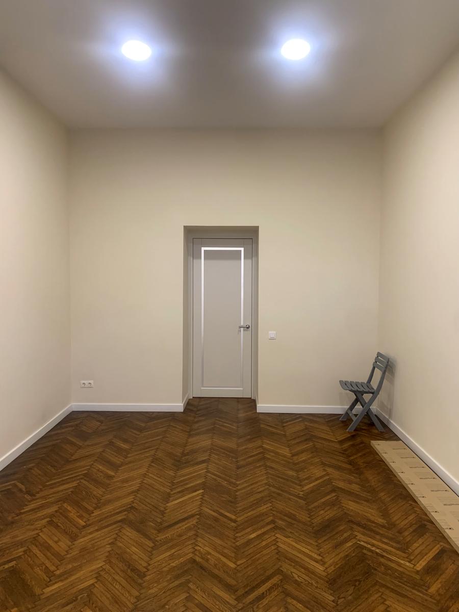 1845953987615303
