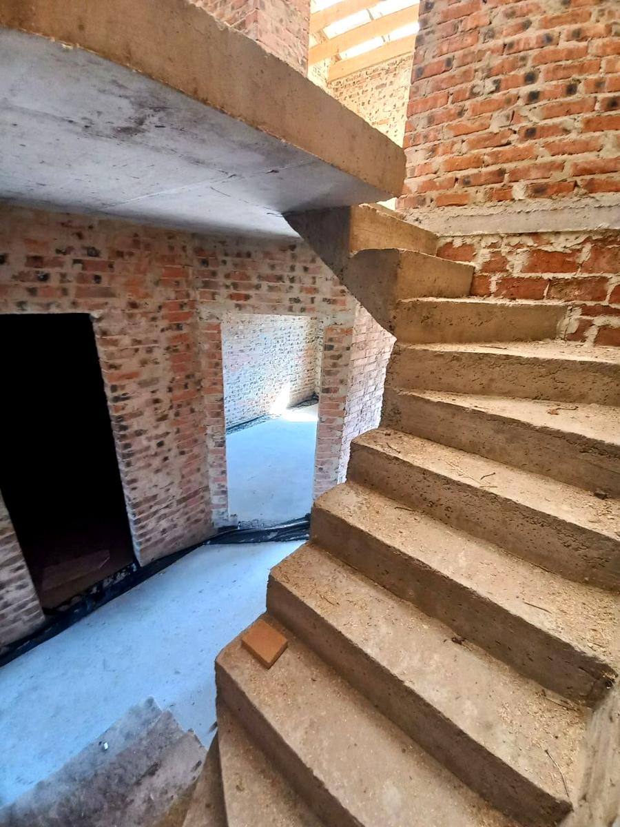1838721602294307