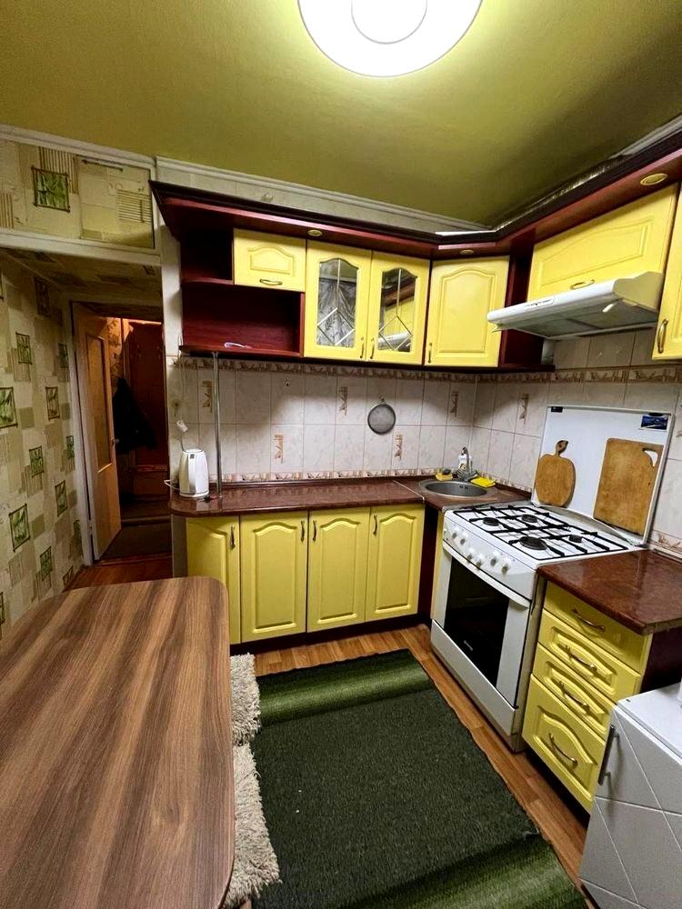 1844039644088312