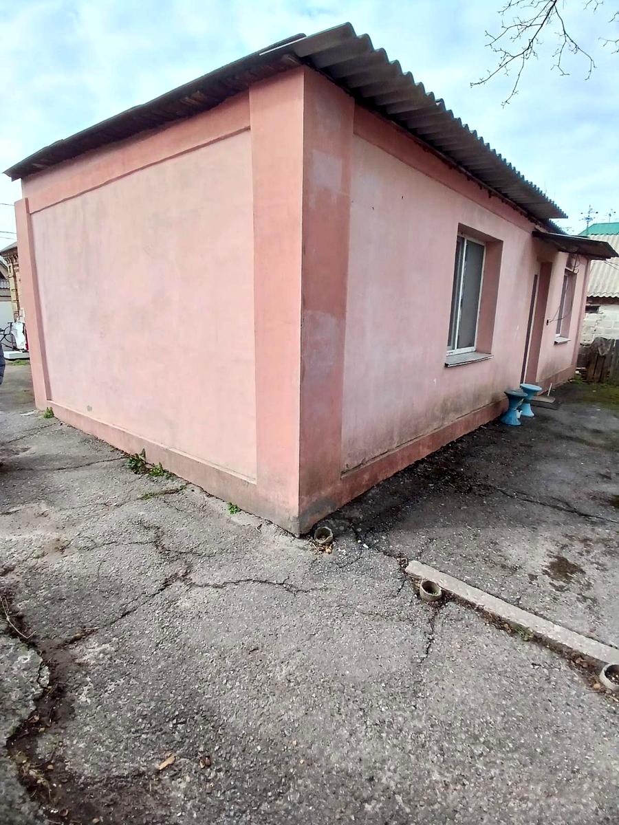 1835353977203314
