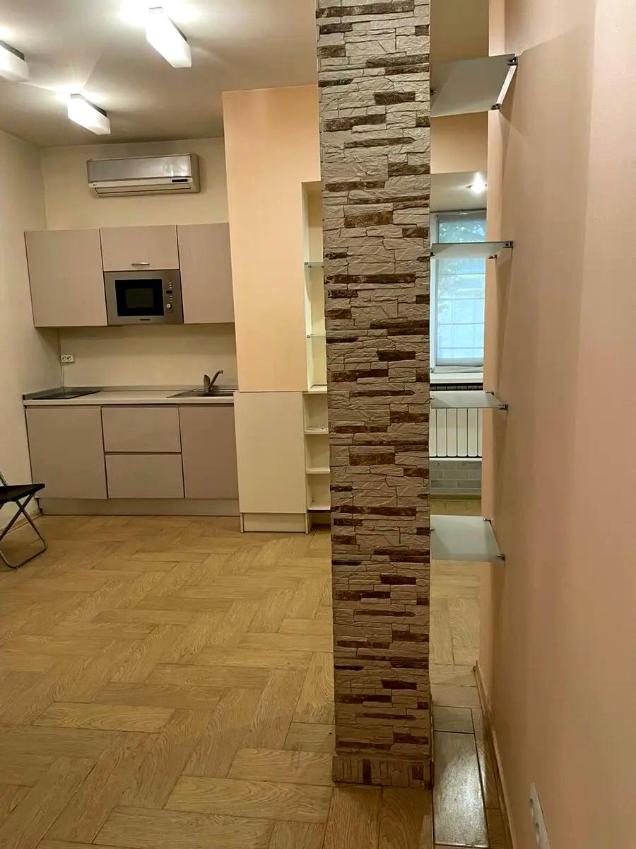 1844044036756318