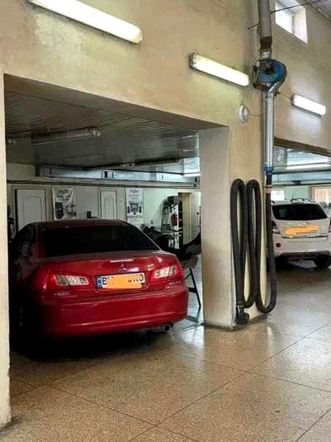 1835989767929032
