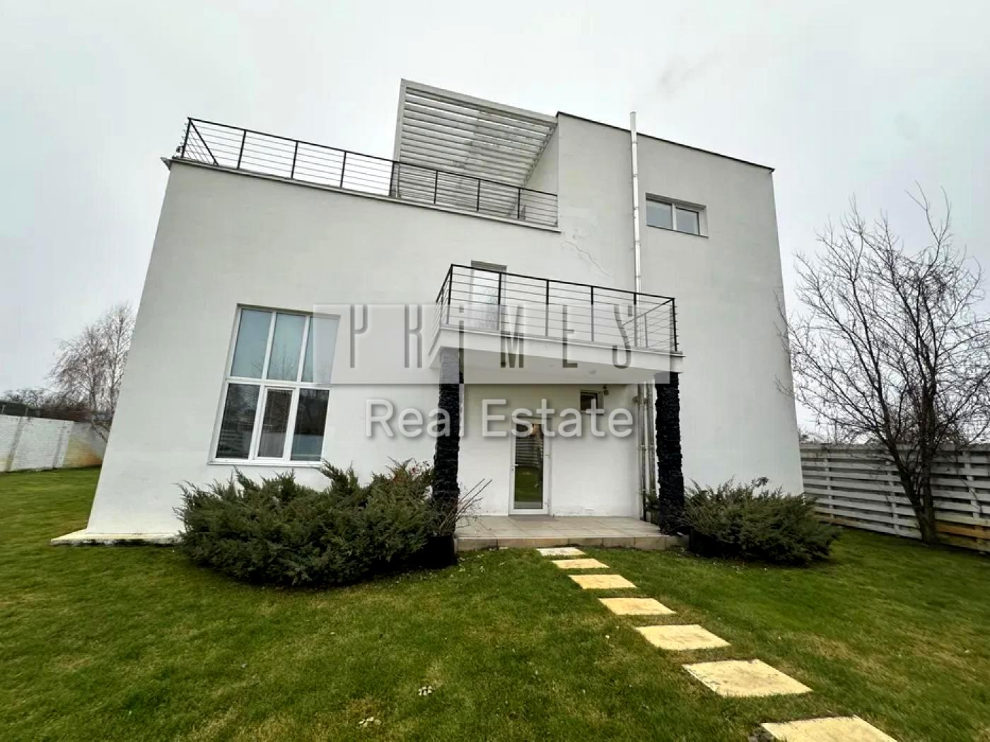 House by the address st. Borovkova (area 400 m²) - Atlanta.ua