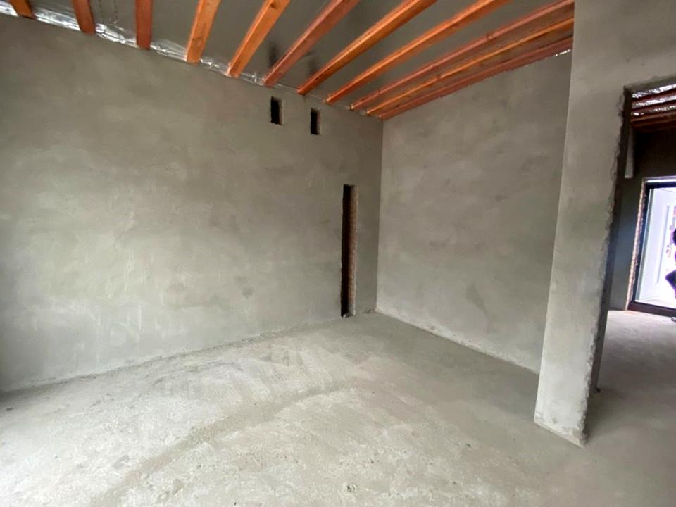 1841143890595321