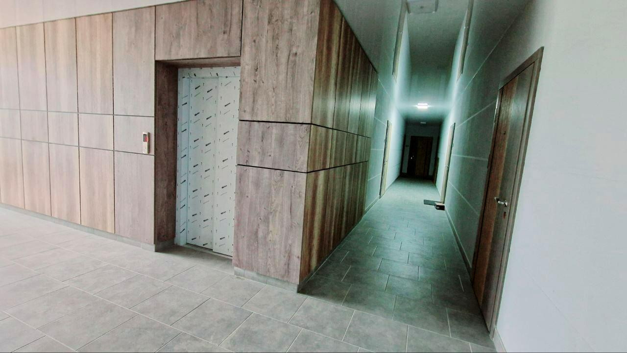 1832186498826323