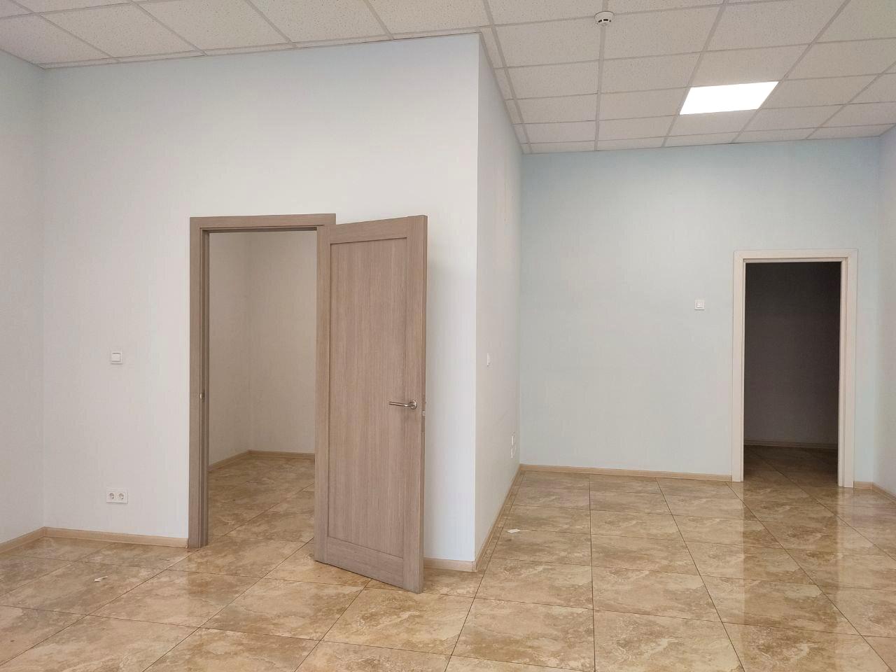 1842867440112328