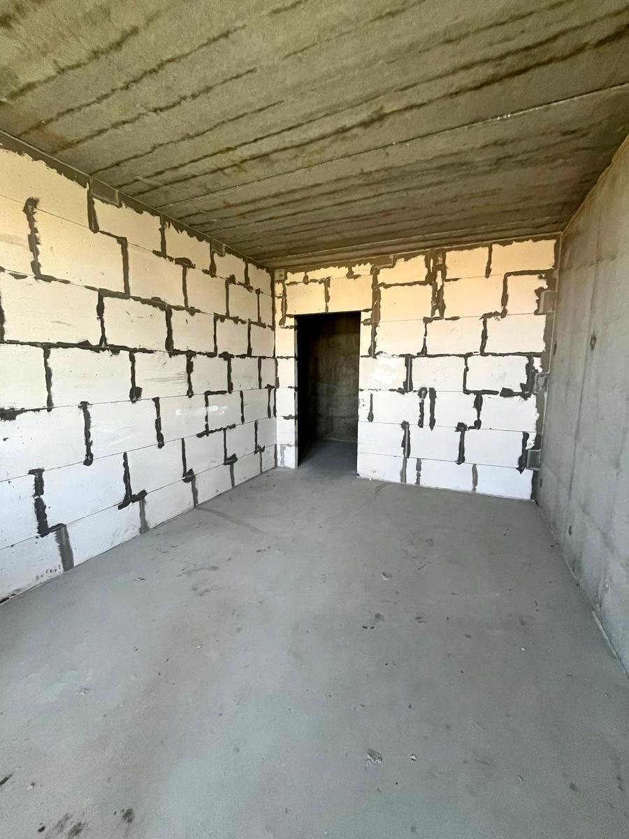 1842698900573329