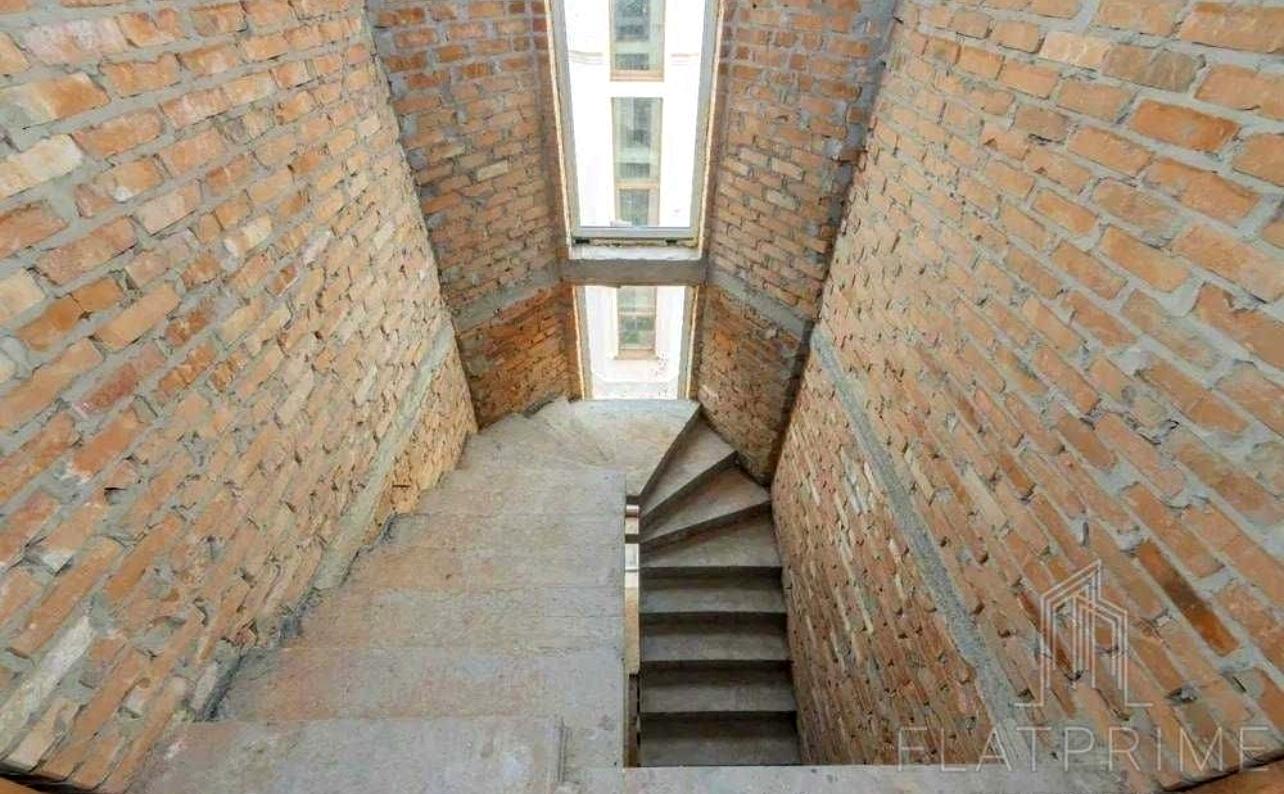 1795077862400033