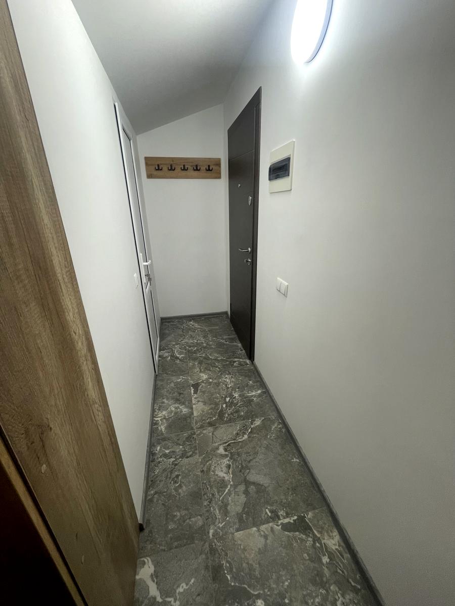1809918222811330
