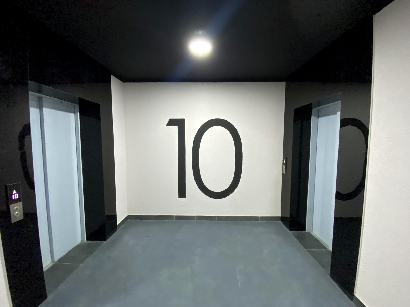 1842589408071330