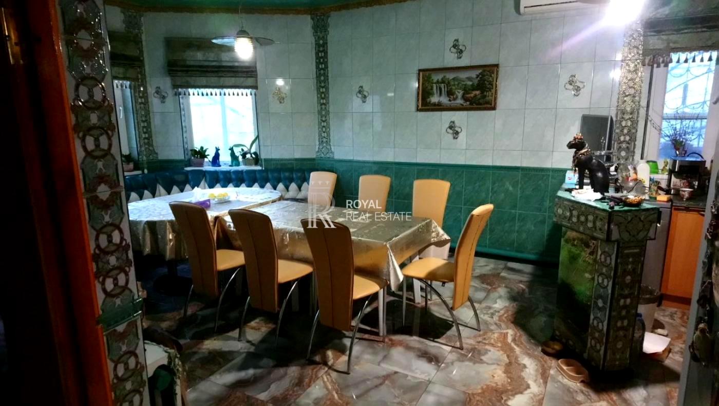 1846239885350330
