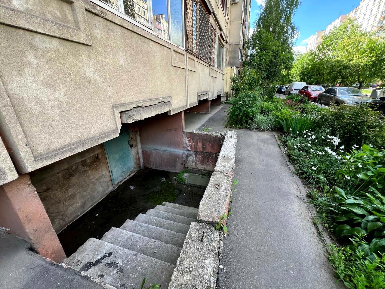 1833460669618333